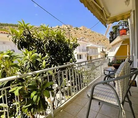 Daire Under The Castle